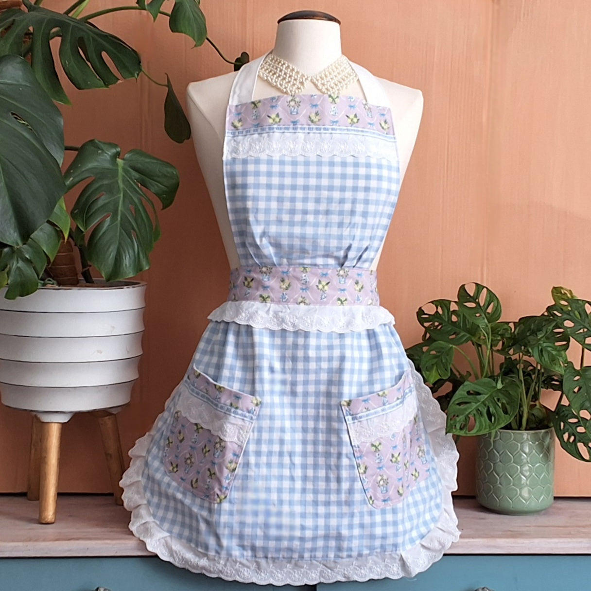 Camelia Apron