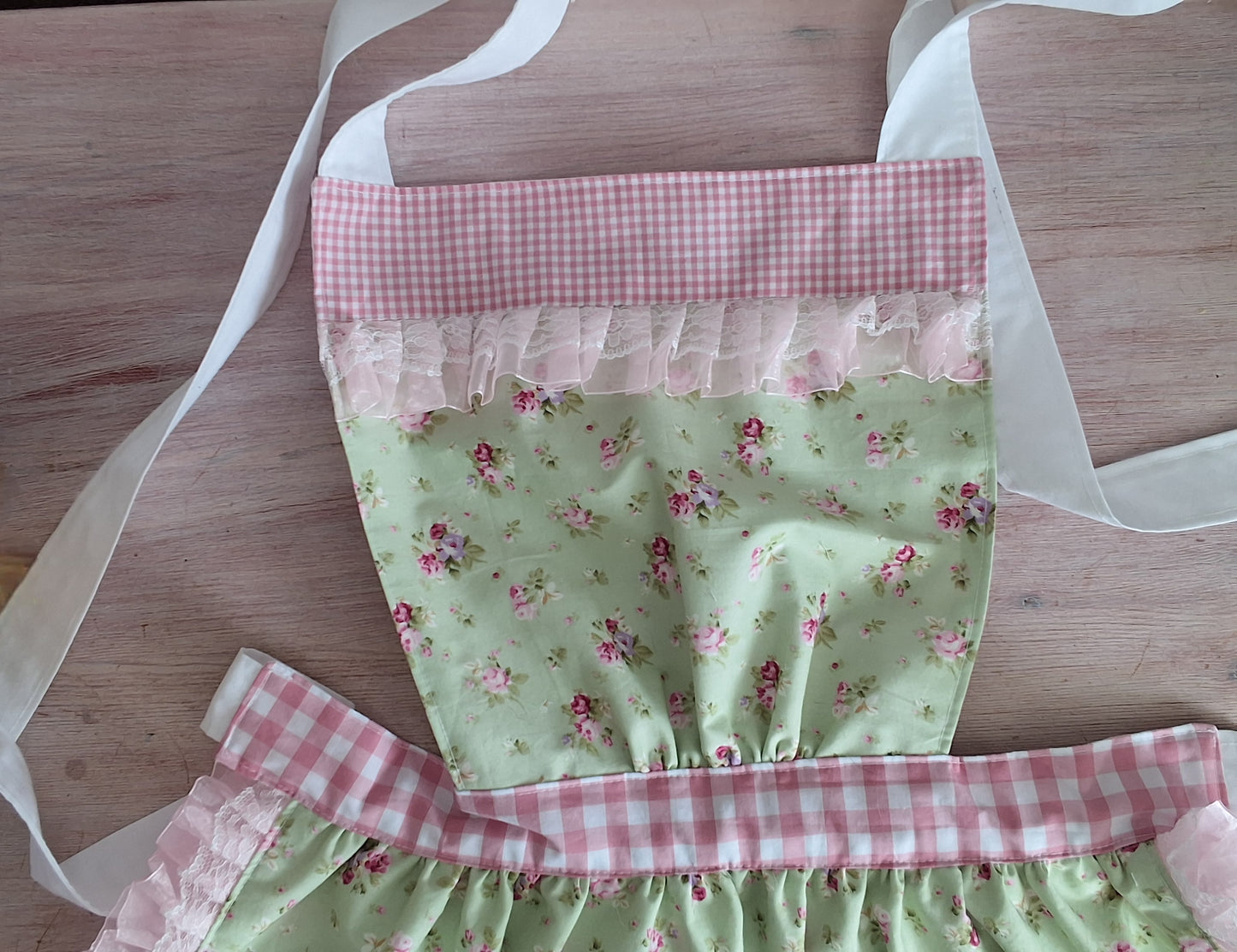 Meadow Sweet Apron
