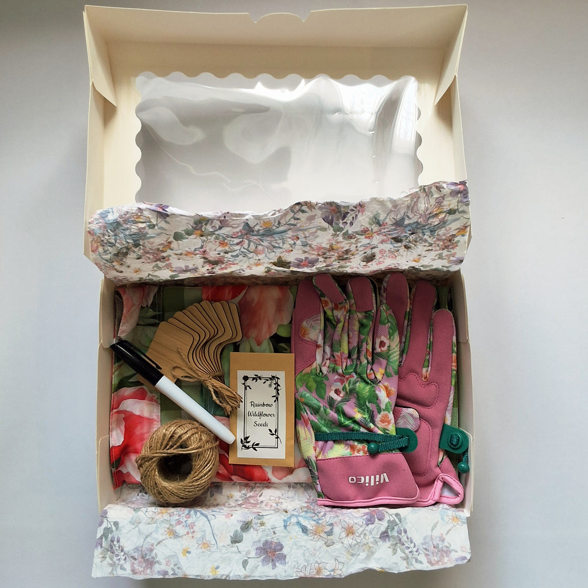 Peonies - gardening apron & gloves gift set